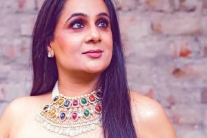 Parul Garg, Delhi, the best professional makeup artist in Delhi NCR